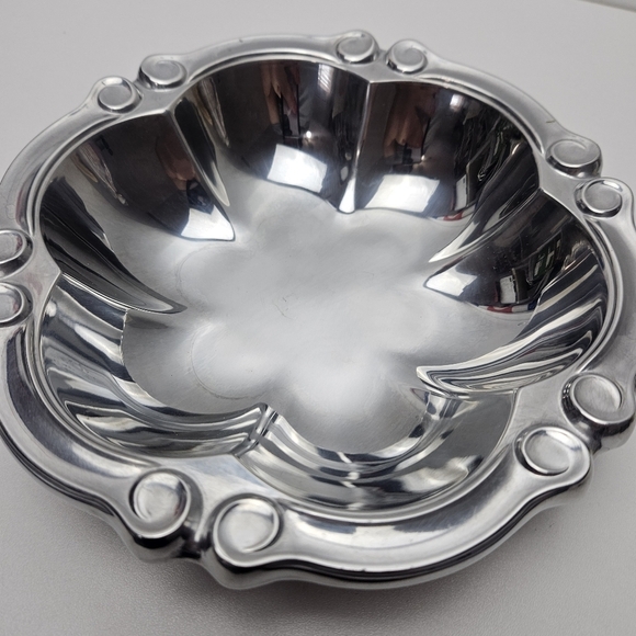 Wilton Armetale Bowl - Picture 9 of 11